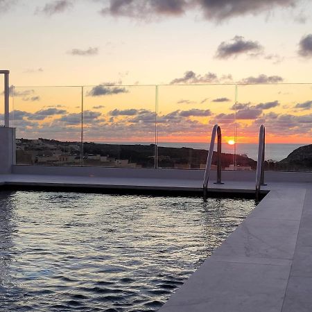 Anici Crt Penthouse 4 - With Private Rooftop Pool Victoria Exterior foto