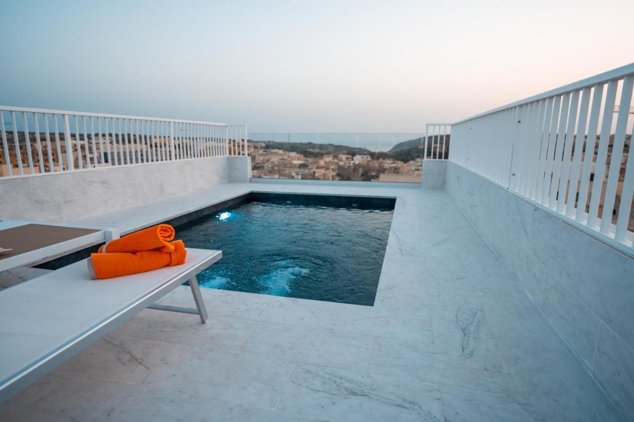 Anici Crt Penthouse 4 - With Private Rooftop Pool Victoria Exterior foto