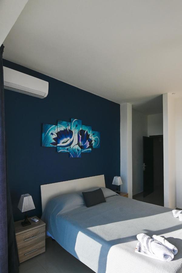 Anici Crt Penthouse 4 - With Private Rooftop Pool Victoria Exterior foto