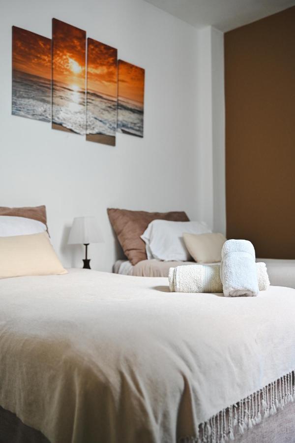 Anici Crt Penthouse 4 - With Private Rooftop Pool Victoria Exterior foto