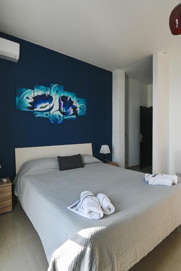 Anici Crt Penthouse 4 - With Private Rooftop Pool Victoria Exterior foto