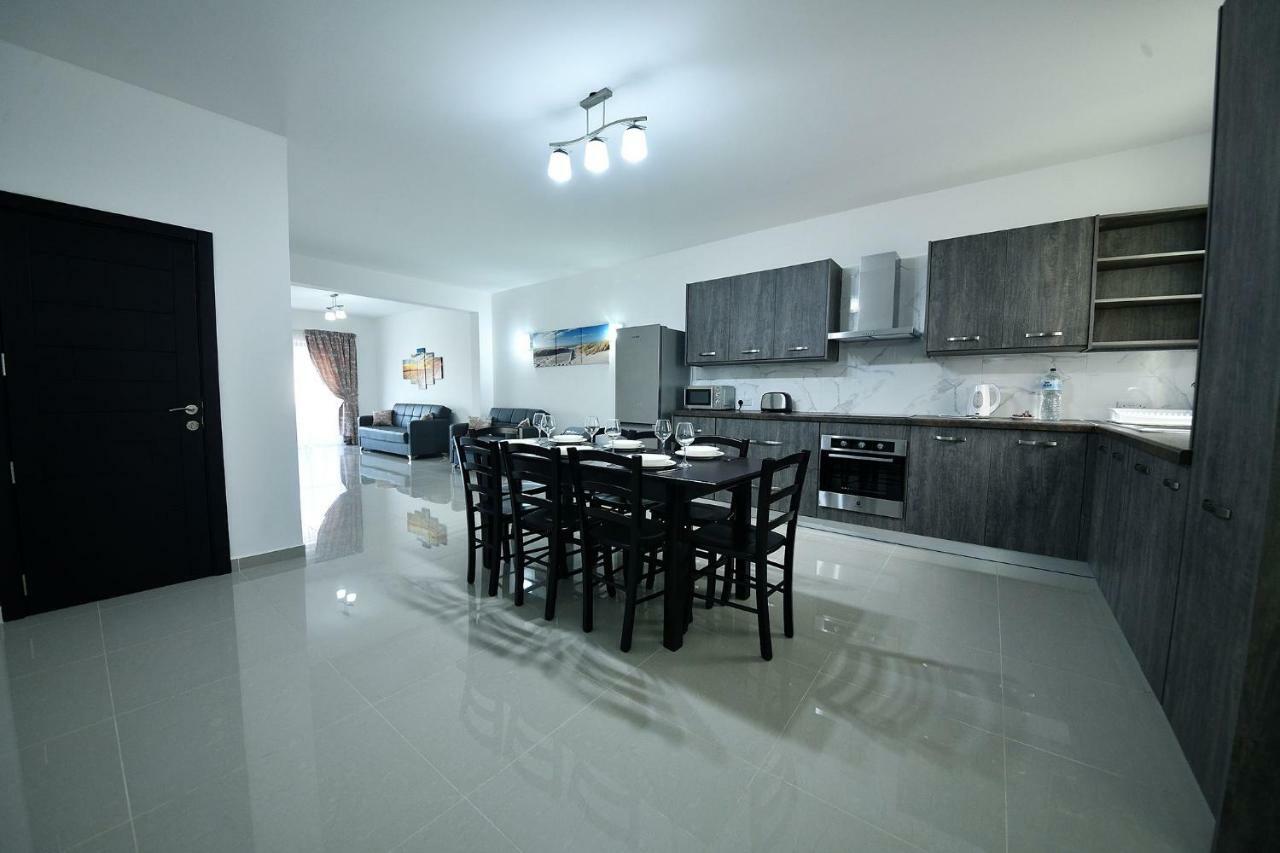 Anici Crt Penthouse 4 - With Private Rooftop Pool Victoria Exterior foto